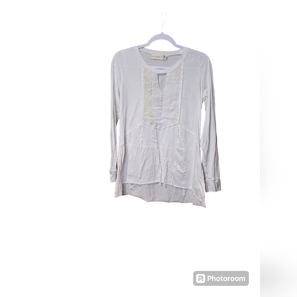 NWOT Johnny Was 4 love and liberty white longsleeve with lace detailing medium